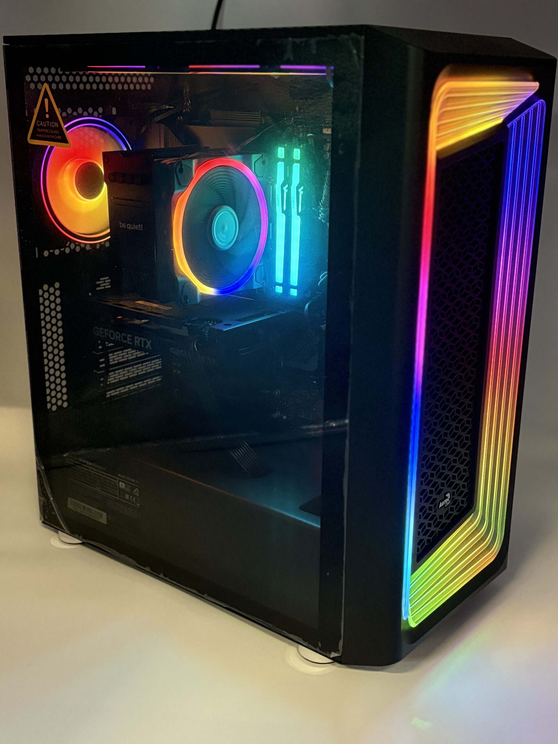 Tour Gaming Cyber Interstellar – Processeur Intel Core i7 12700K – Ram 32Go DDR5 ( 2×16Go Kingston 5600Mhz ) – SSD Nvme 1To Crucial – Gigabyte Nvidia Rtx 4060 Windforce OC 8Go – Boitier Aerocool Interstellar – Alimentation Bequiet 700W – Image 2